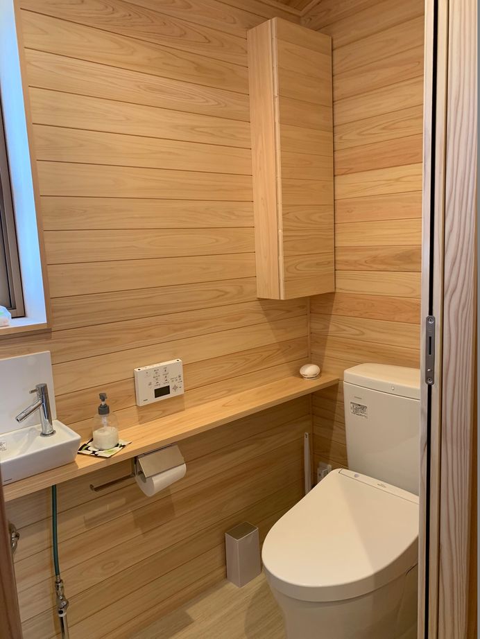 沢野建設工房 【天然木/耐震/防音/高気密・高断熱】天然ヒノキの大黒柱がある家の建築実例画像8