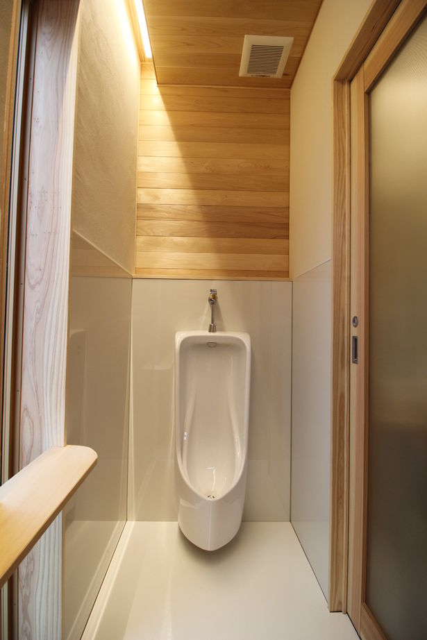 沢野建設工房 【天然木・子育て・若世帯・ウッドデッキ・中庭・壁面収納】3人の子育てをとことん楽しむ家の建築実例画像7