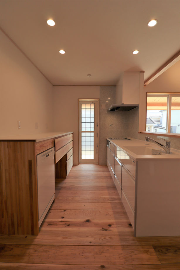 健康住宅そよかぜの家（ブリーズ・カンパニー） 【京都府/2000万円台】開放感と自然素材の風合いが心地いい平屋で和やかな暮らしをの建築実例画像6