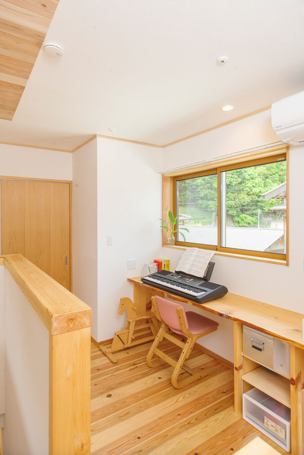 健康住宅そよかぜの家（ブリーズ・カンパニー） 【京都/2000万円台】快適に暮らせる高気密・高断熱と多彩な木を取り入れて仕上げたこだわりの一邸をの建築実例画像6