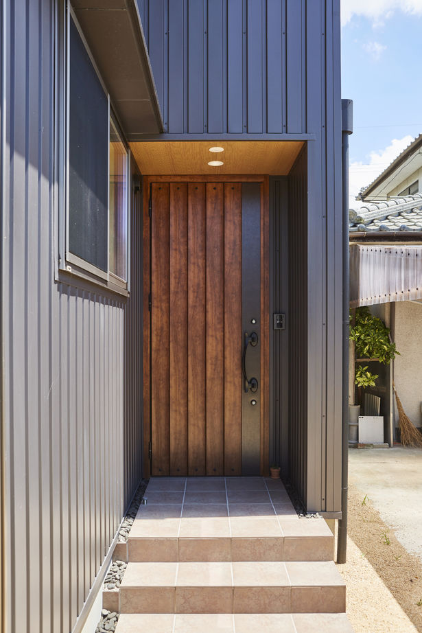 カスケの家　（カスケホーム） 理想は「工場のような外観」。かっこよさと温かさを併せ持つ、インダストリアルな家の建築実例画像2