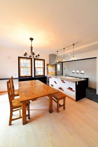 ケンテムハウス／無添加住宅 コッツウォルズ風の無添加住宅。異なる自然素材の調和と融合が美しいお家の建築実例画像4