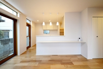 ケンテムハウス／無添加住宅 沢山の無垢木材を使用したアメリカンモダンテイストなお家の建築実例画像3