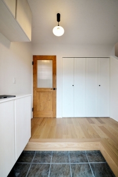 ケンテムハウス／無添加住宅 沢山の無垢木材を使用したアメリカンモダンテイストなお家の建築実例画像7