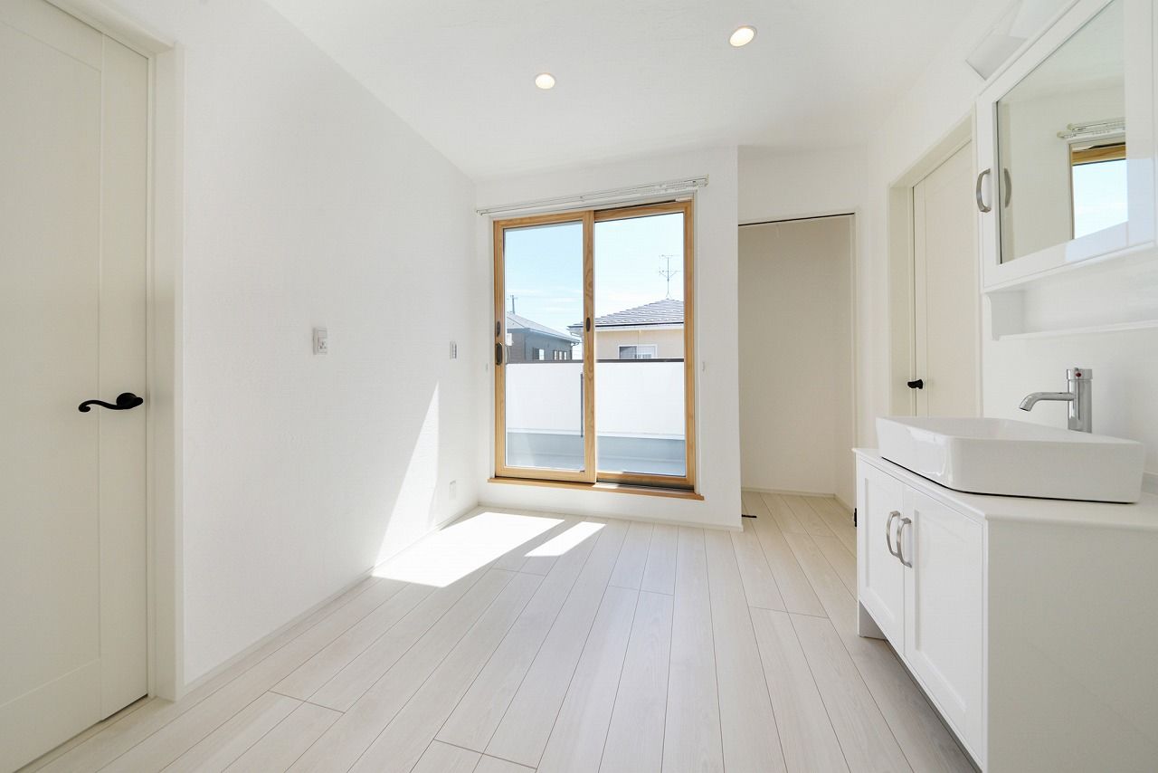 ケンテムハウス／無添加住宅 2階建てと平屋を組み合わせたような印象に残る外観とシーンに応じて空間をゾーニングできる設計が特徴の家の建築実例画像7