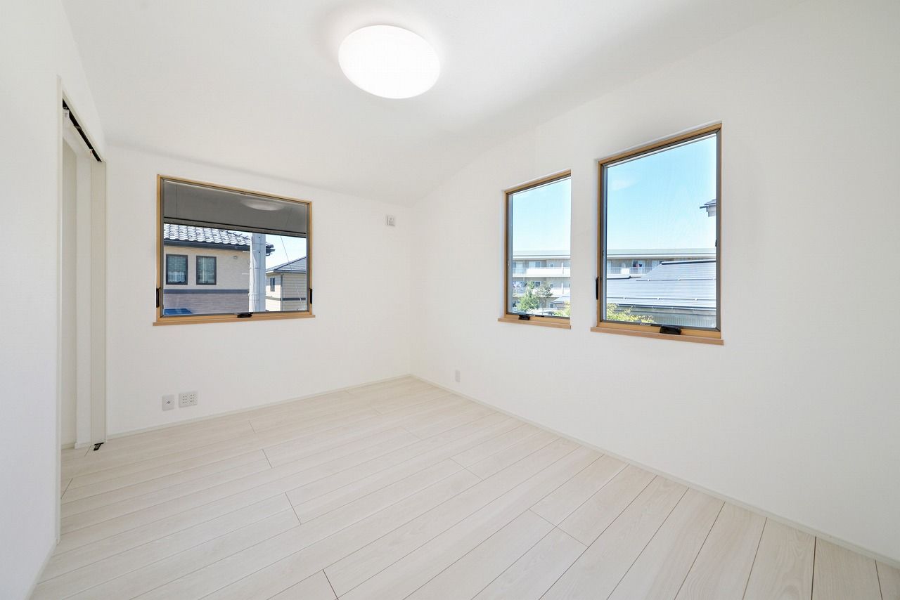 ケンテムハウス／無添加住宅 2階建てと平屋を組み合わせたような印象に残る外観とシーンに応じて空間をゾーニングできる設計が特徴の家の建築実例画像9