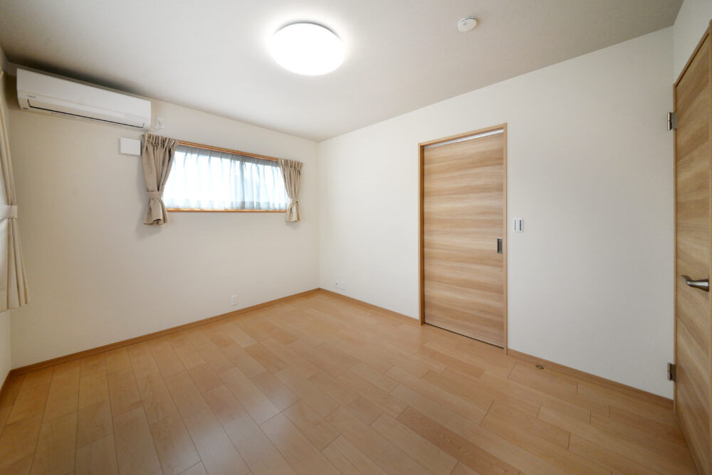 ケンテムハウス／無添加住宅 伝統的な日本の住まいに現代的な暮らしやすさを融合させた、和モダンスタイルの二世帯住宅の建築実例画像6