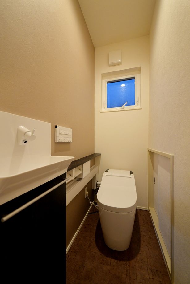 ケンテムハウス／無添加住宅 北欧風のデザインと良好な家事動線を詰め込んだ美しさと性能をあわせ持つ家の建築実例画像9