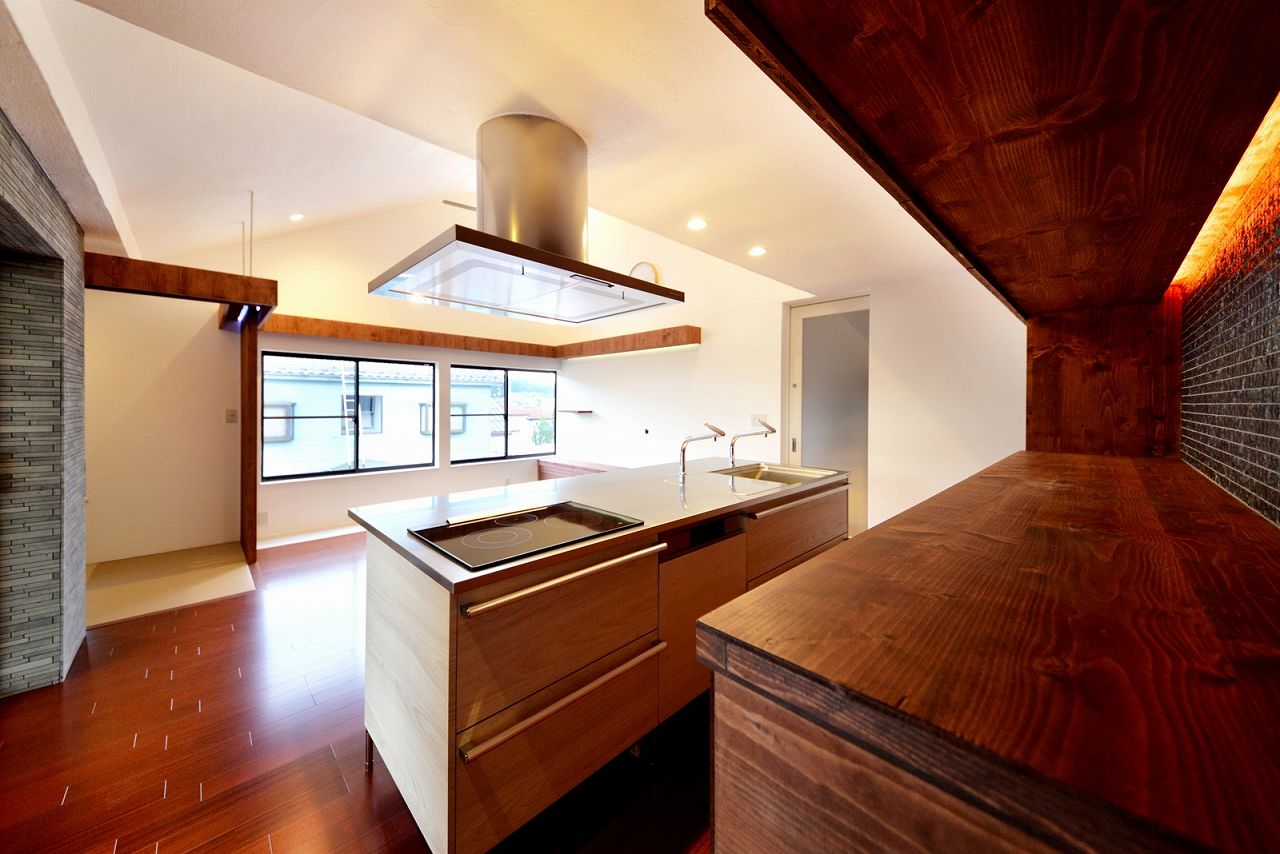 ケンテムハウス／無添加住宅 造作の建具や家具が美しいラグジュアリーモダンの家の建築実例画像7