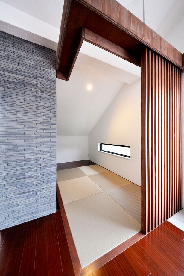 ケンテムハウス／無添加住宅 造作の建具や家具が美しいラグジュアリーモダンの家の建築実例画像9