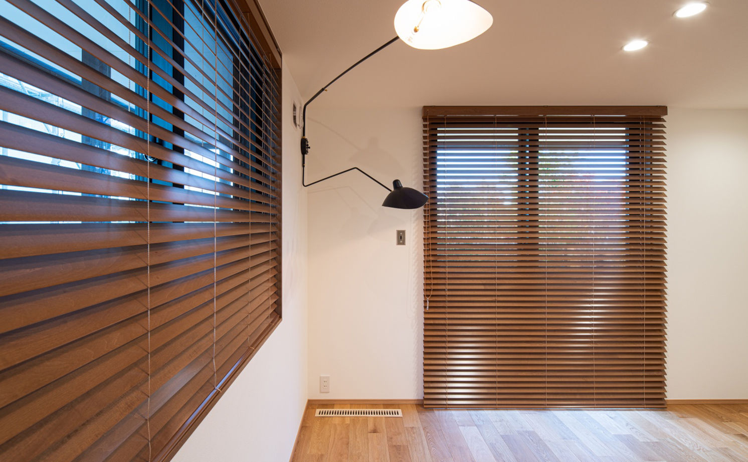 エツサス 【2000万円台前半】木の温もりに包まれたナチュラルな住空間。外につながる広々としたウッドデッキで開放的の建築実例画像3