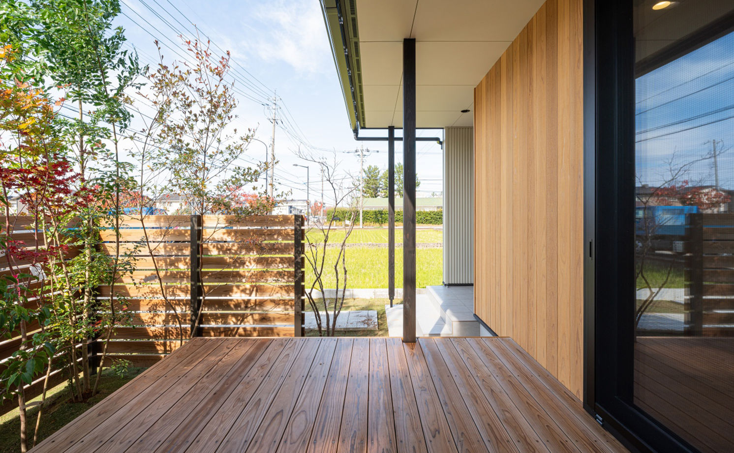 エツサス 【2000万円台前半】木の温もりに包まれたナチュラルな住空間。外につながる広々としたウッドデッキで開放的の建築実例画像5