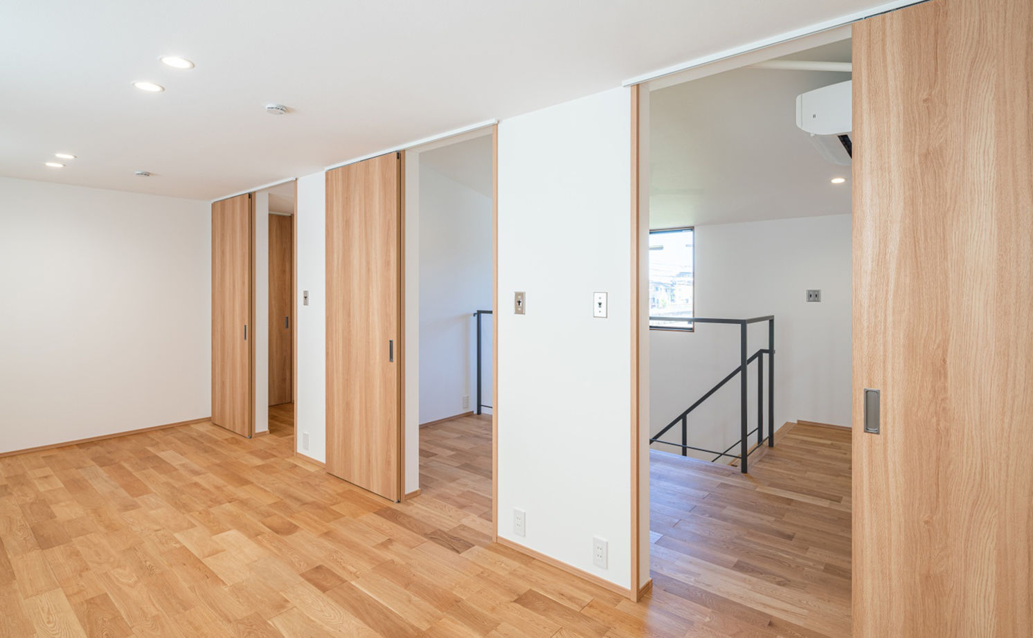 エツサス 【2000万円台前半】木の温もりに包まれたナチュラルな住空間。外につながる広々としたウッドデッキで開放的の建築実例画像8