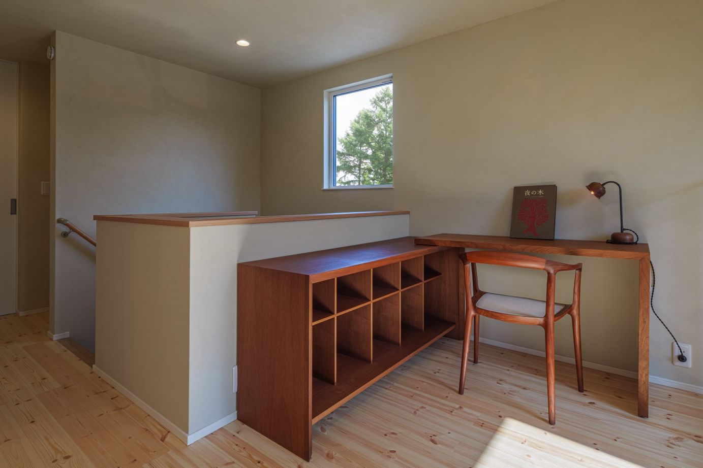 エツサス 【吹き抜け・フリースペース】2階フリースペースを有効活用。吹き抜けからの眺望を楽しめる家の建築実例画像4