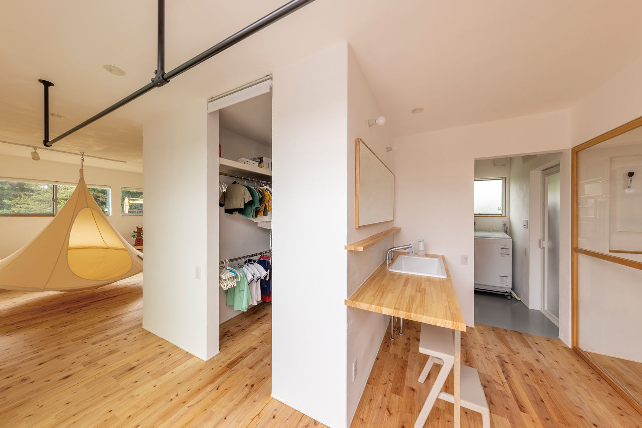 ソラマド埼玉 【平屋／中庭／土間／間取り有】LDKも水回りも、収納まで光と風が行き渡る。中庭とインナーテラスのある家の建築実例画像5