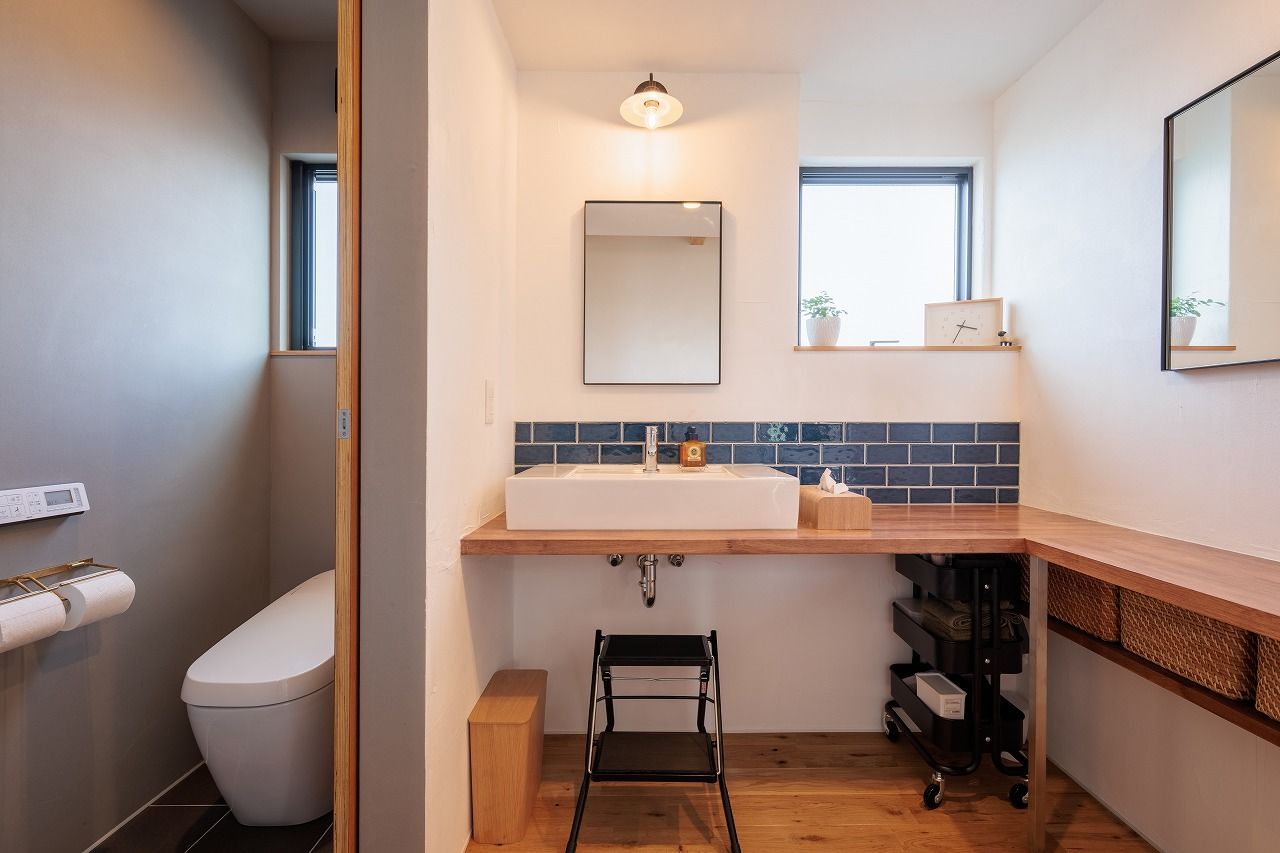 ソラマド埼玉 【中庭／吹き抜け／間取り有】コの字型キッチンとリビング直結の中庭、家族やゲストが自然と集まる明るい家の建築実例画像5