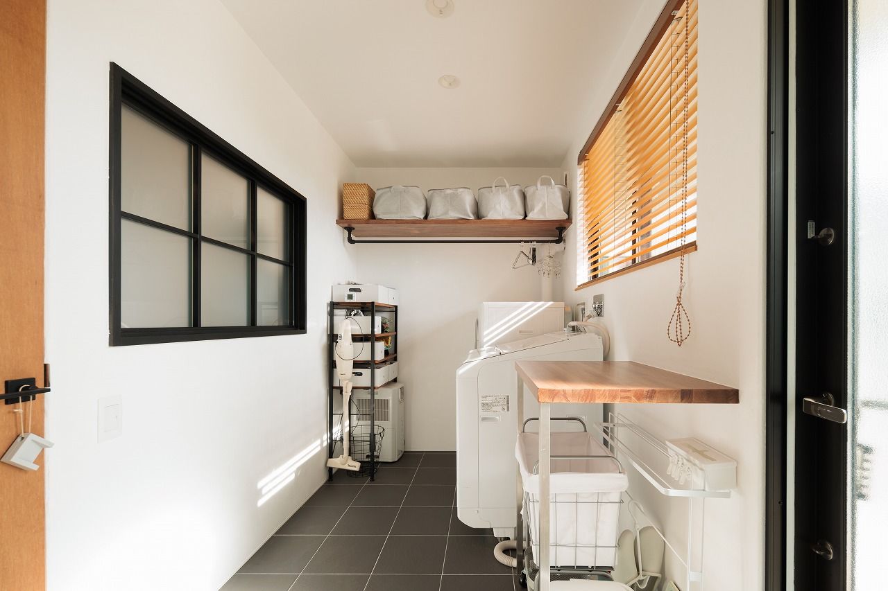 ソラマド埼玉 【中庭／吹き抜け／間取り有】コの字型キッチンとリビング直結の中庭、家族やゲストが自然と集まる明るい家の建築実例画像6