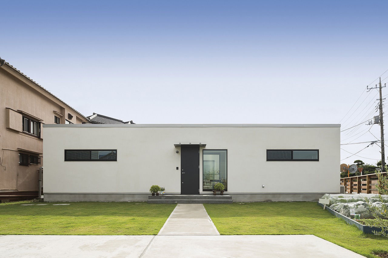 ソラマド埼玉 【平屋／中庭／間取り有】自由設計だから叶った美しい外観とロの字型プランは、セルフプロデュースで実現の建築実例画像10