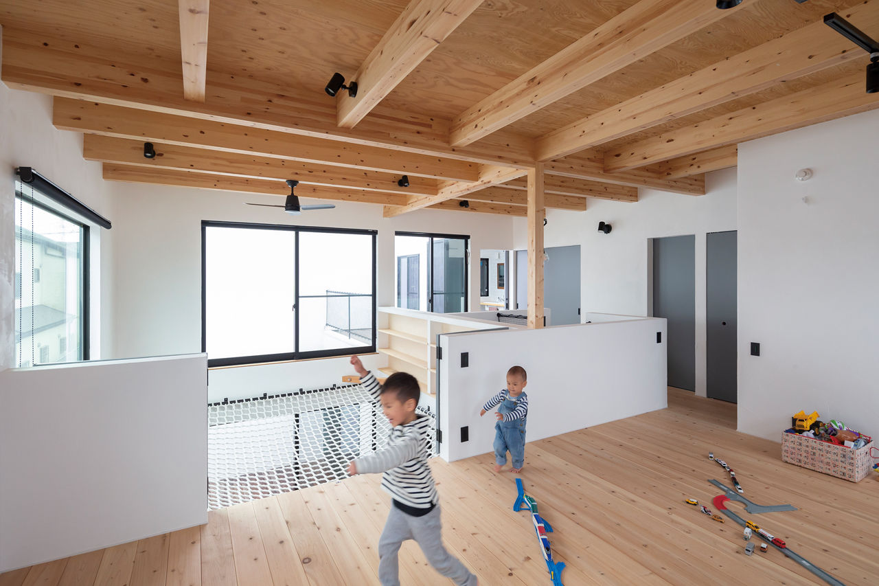 ソラマド埼玉 【 2000万円台／中庭／吹き抜け／間取り有】吹き抜けに張った大きなハンモックは、家族の大好きな遊び場の建築実例画像2