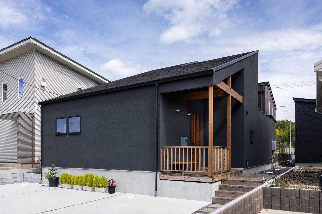 ソラマド埼玉 【中庭／吹き抜け／間取り有】理想だった中庭のある暮らしを満喫。きめ細かなアフターフォローにも大満足! の建築実例画像1