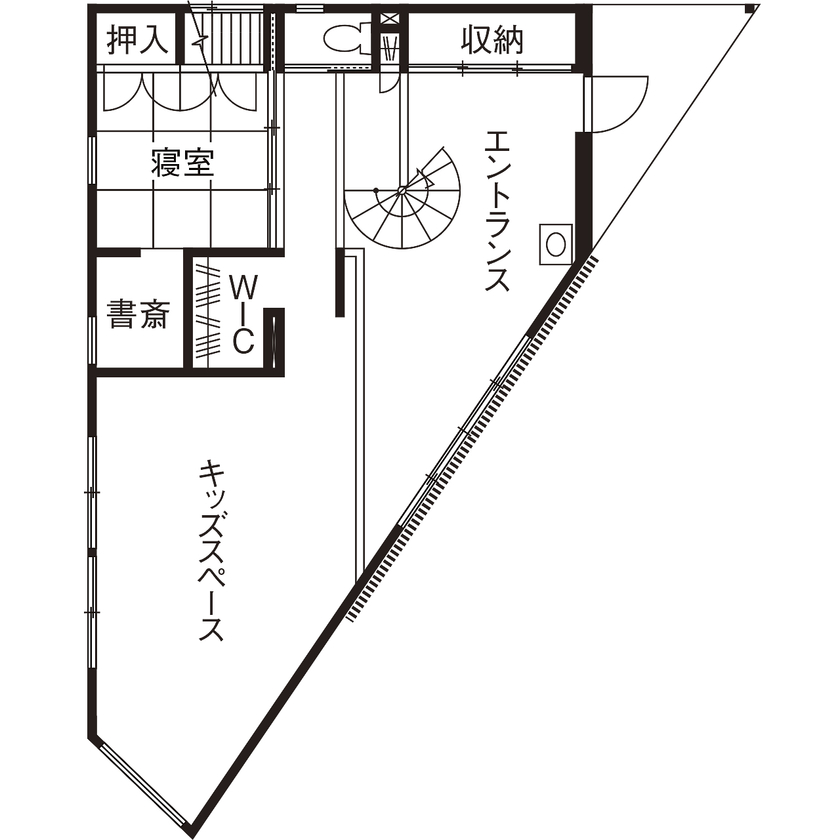 ソラマド埼玉 【 30坪台／中庭／土間／間取り有】三角形の変形地を強みに活用。外の視線を遮りながら開放的に暮らせる家の間取り図（1LDK）1階