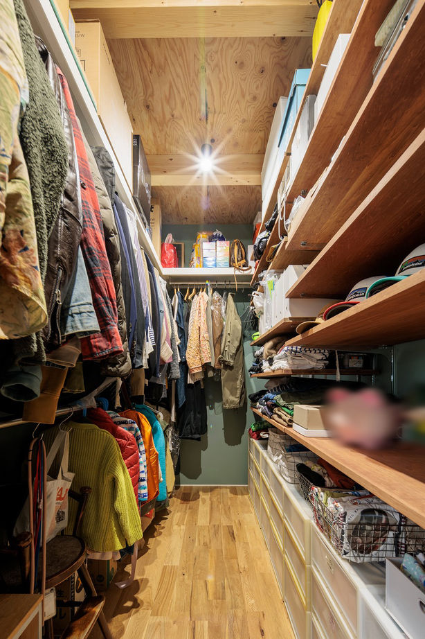 ソラマド埼玉 【 30坪台／中庭／土間／間取り有】三角形の変形地を強みに活用。外の視線を遮りながら開放的に暮らせる家の建築実例画像6