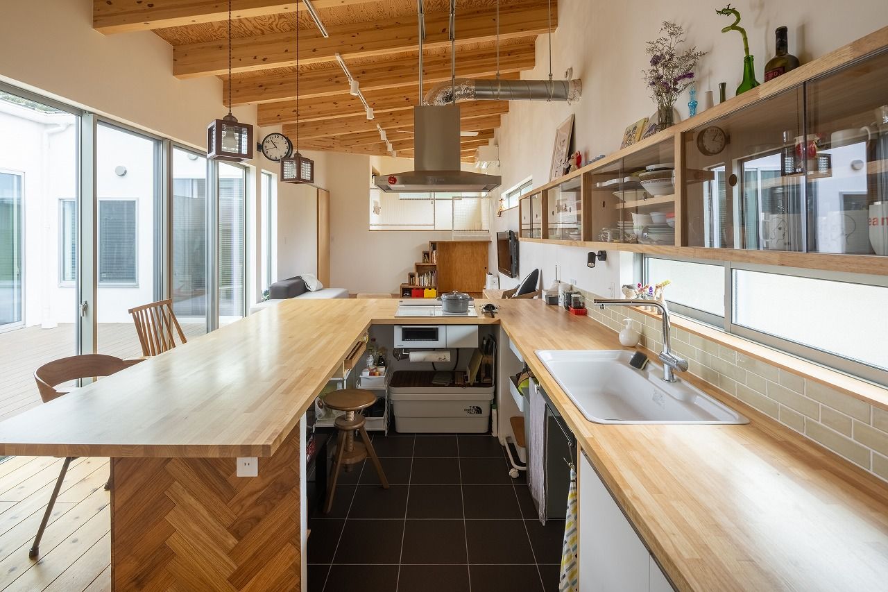 ソラマド埼玉 【平屋／中庭／土間／間取り有】ブリッジやボルダリングなどの遊び心をプラス。楽しいQの字型の住まいの建築実例画像7