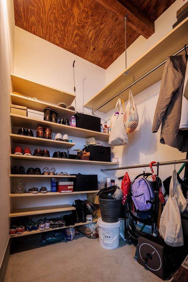 ソラマド埼玉 【中庭／吹き抜け／間取り有】周囲からの視線を遮りつつ開放感をもたらす、住宅地にこそ最適な中庭のある家の建築実例画像4