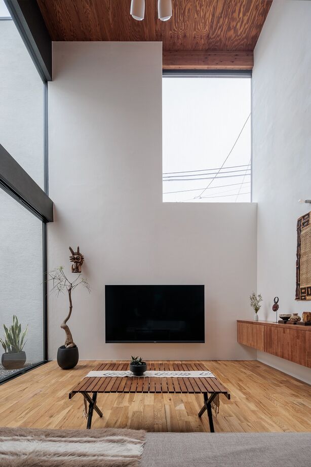 ソラマド埼玉 【中庭／吹き抜け／間取り有】周囲からの視線を遮りつつ開放感をもたらす、住宅地にこそ最適な中庭のある家の建築実例画像6