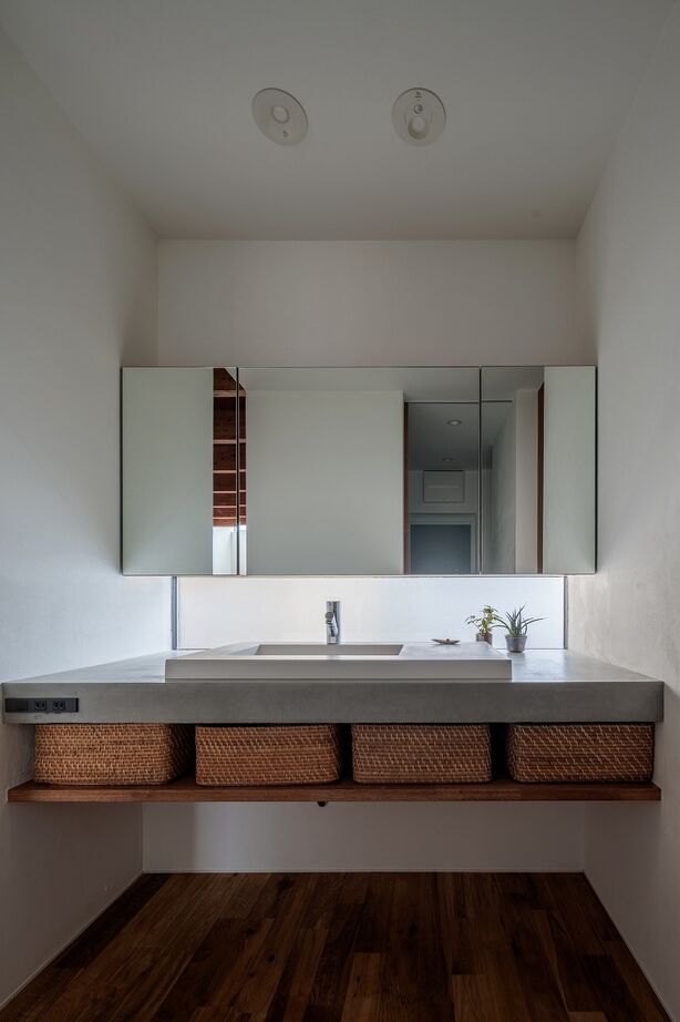 ソラマド埼玉 【中庭／吹き抜け／間取り有】周囲からの視線を遮りつつ開放感をもたらす、住宅地にこそ最適な中庭のある家の建築実例画像9