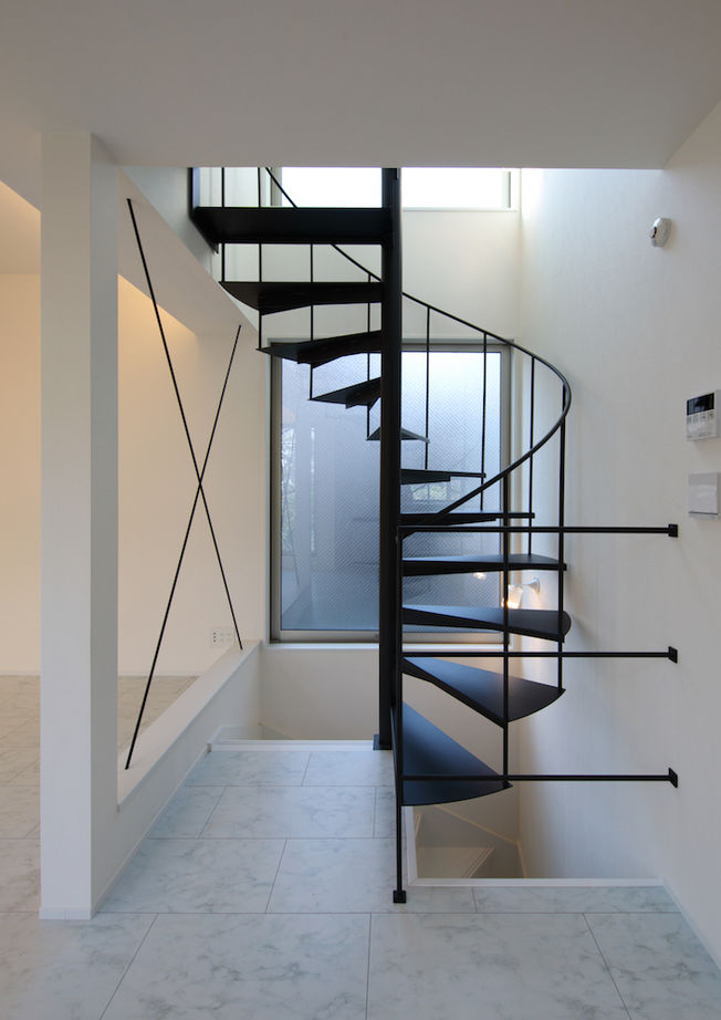 １０１０ｈｏｕｓｅ（安藤工務店） 【リビング階段/1860万円/24坪/間取り有】住宅密集地に光を取り込む、らせん階段を取り入れた開放的な空間の建築実例画像9