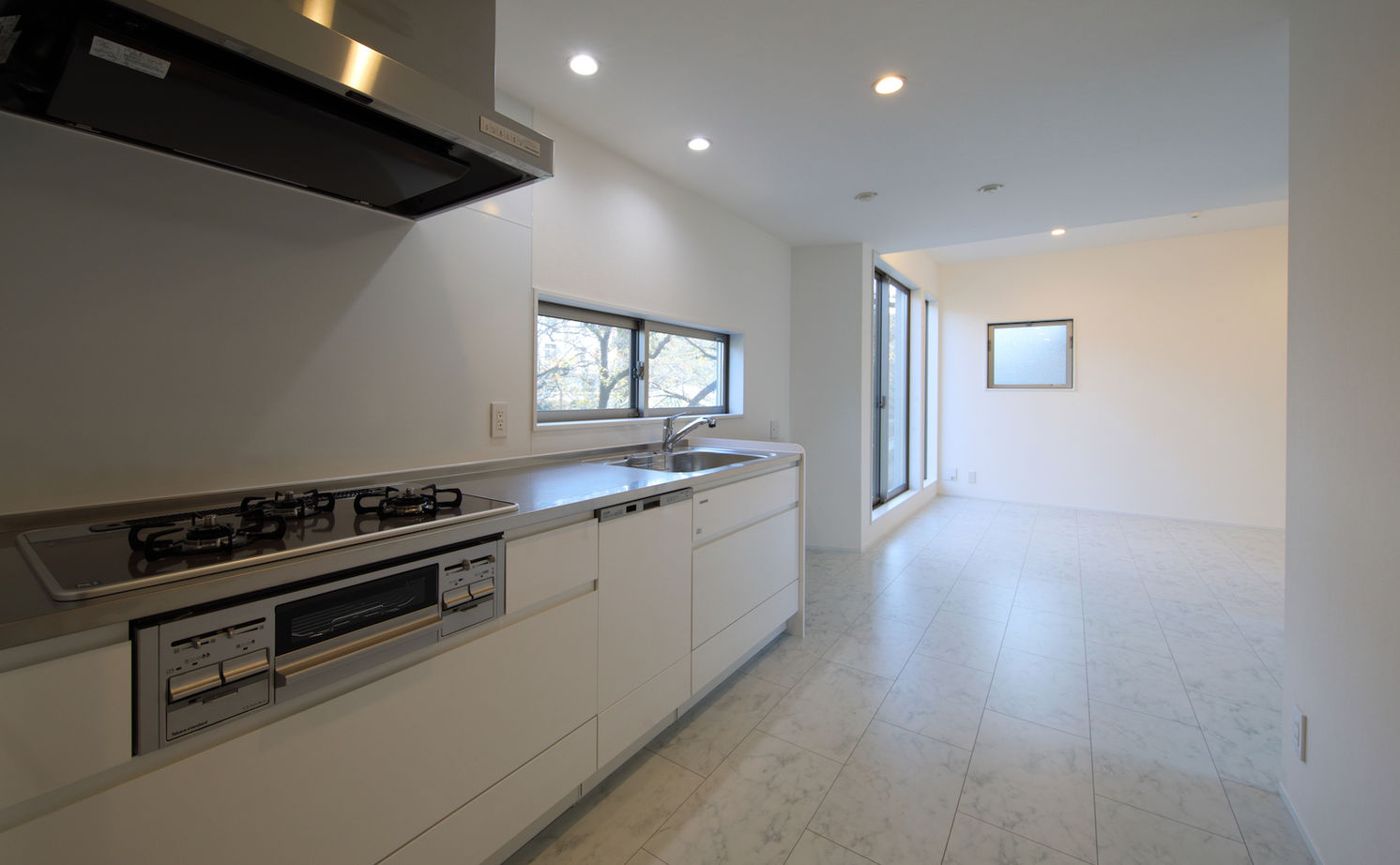 １０１０ｈｏｕｓｅ（安藤工務店） 【リビング階段/1860万円/24坪/間取り有】住宅密集地に光を取り込む、らせん階段を取り入れた開放的な空間の建築実例画像12