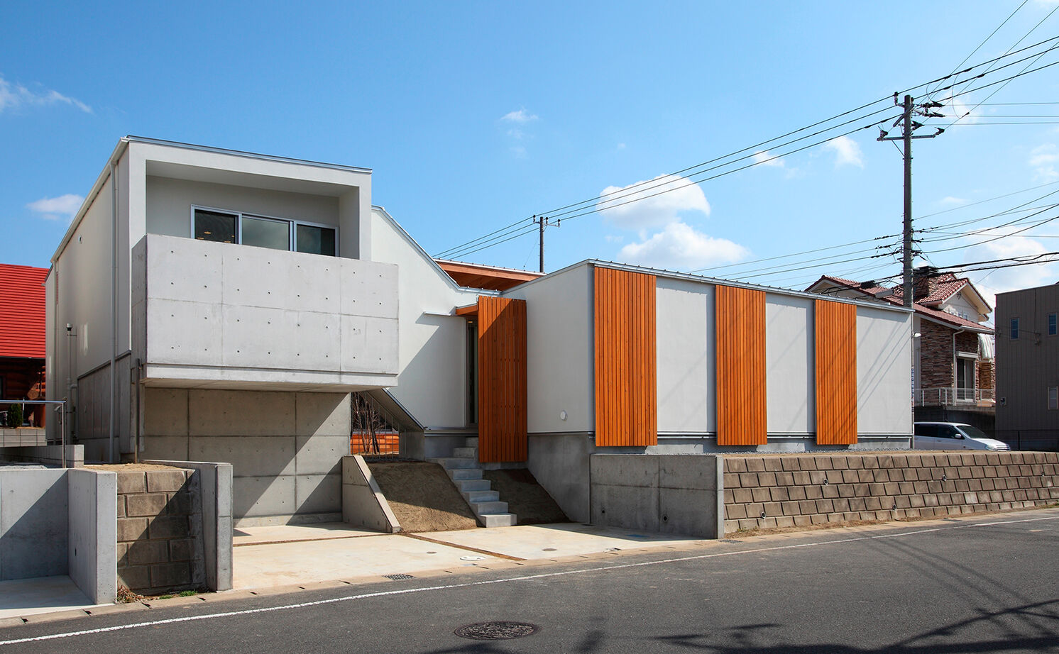 １０１０ｈｏｕｓｅ（安藤工務店） 【吹抜/4000万円台/60坪/平屋/ビルトインガレージ/中庭】スキップフロアから生まれるゆとりある贅沢空間の建築実例画像14