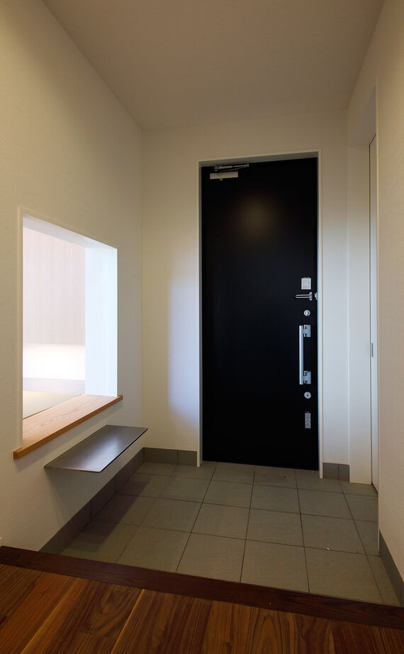 １０１０ｈｏｕｓｅ（安藤工務店） 【吹抜/4000万円台/60坪/平屋/ビルトインガレージ/中庭】スキップフロアから生まれるゆとりある贅沢空間の建築実例画像16