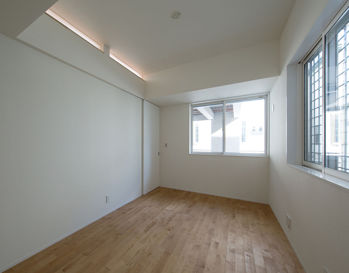 １０１０ｈｏｕｓｅ（安藤工務店） 【リビング階段/1500万円～2000万円/30坪台/間取り有】光と風を巧みに取り込む、ビルトインガレージの家の建築実例画像8