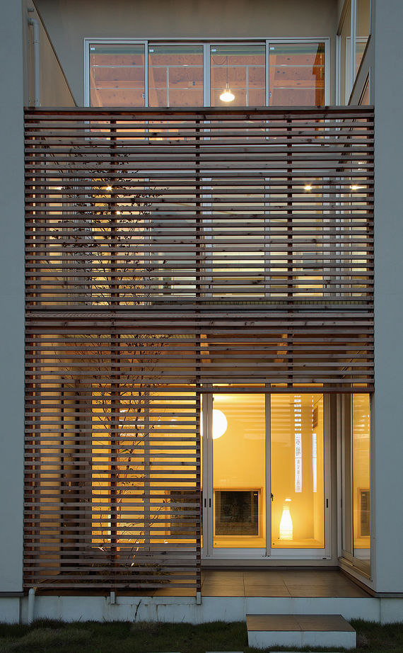 １０１０ｈｏｕｓｅ（安藤工務店） 【1690万円／28坪／間取り有】外に閉じ、中庭やテラスから光を取り入れる。周囲を気にせず寛げる家の建築実例画像15