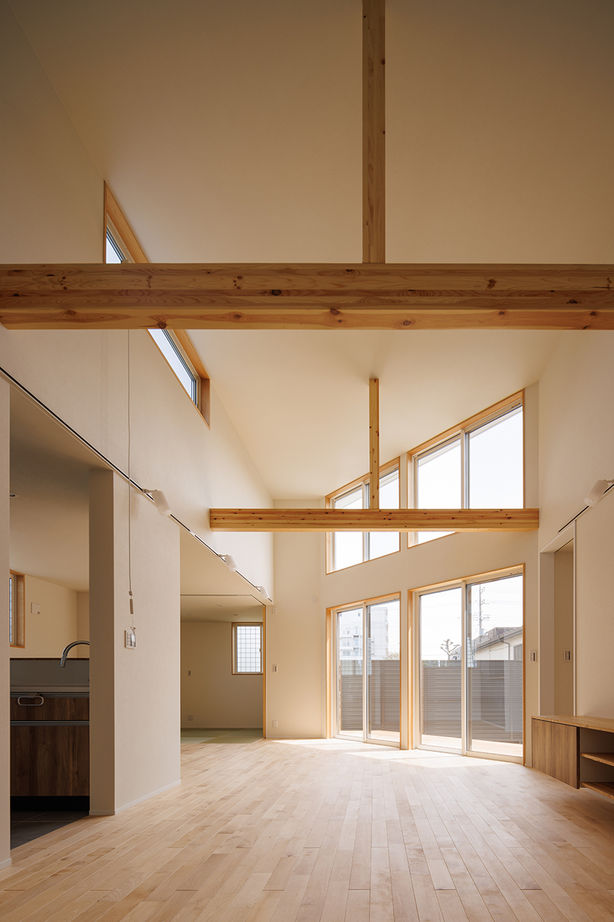 １０１０ｈｏｕｓｅ（安藤工務店） 【2299万円/32坪/間取り図有/平屋】プライバシーの確保と解放感を両立。大きな吹抜け×大開口が心地良い平屋の建築実例画像2