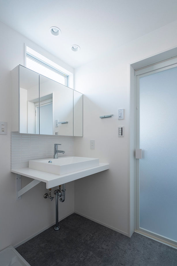 １０１０ｈｏｕｓｅ（安藤工務店） 【2855万円/43坪/間取り有】付かず離れずの距離感が心地いい。お互いの生活を尊重した完全分離二世帯住宅の建築実例画像9