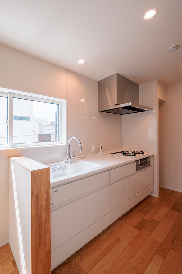 １０１０ｈｏｕｓｅ（安藤工務店） 【1880万円/25坪/間取図有/中庭】変形地や狭小地も特性を活かし、中庭やテラスを実現。光と風を纏う家の建築実例画像4