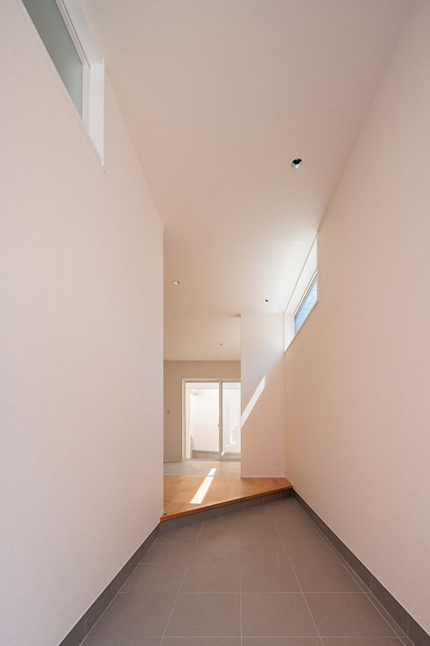 １０１０ｈｏｕｓｅ（安藤工務店） 【1880万円/25坪/間取図有/中庭】変形地や狭小地も特性を活かし、中庭やテラスを実現。光と風を纏う家の建築実例画像7