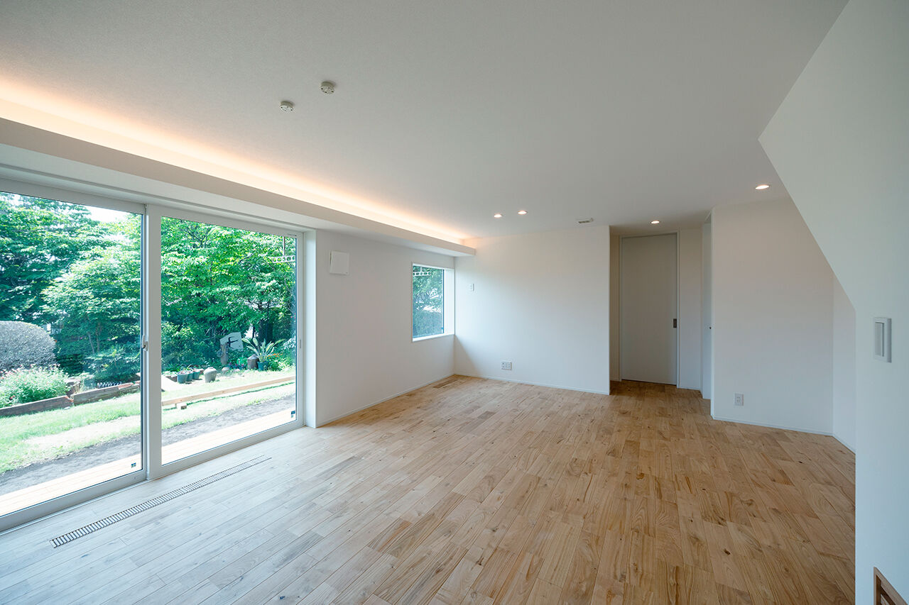 １０１０ｈｏｕｓｅ（安藤工務店） 【3000万円台/43坪/間取図有/全館空調】UA値0.32、C値0.2（※）。大屋根の下で家族の絆を育む二世帯住宅の建築実例画像3