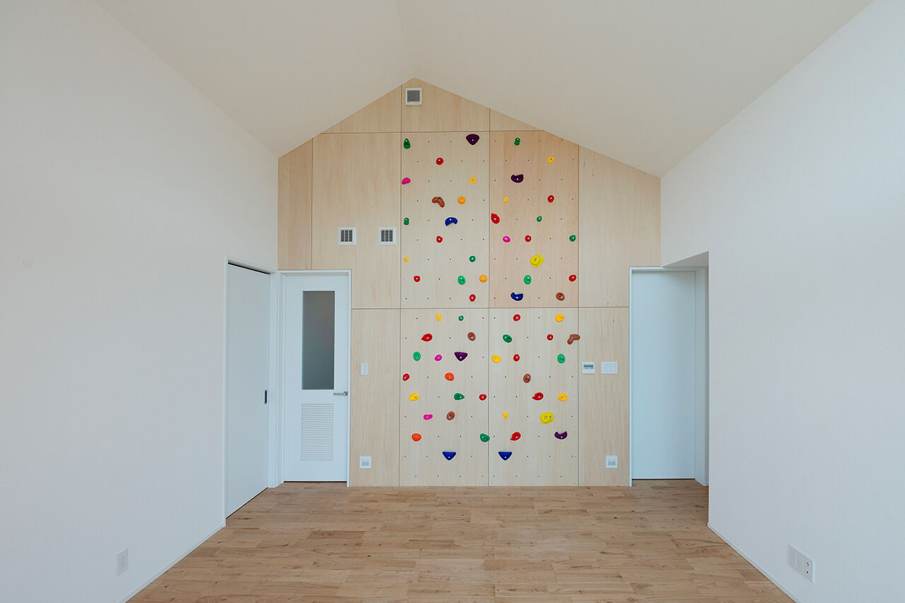 １０１０ｈｏｕｓｅ（安藤工務店） 【3000万円台/43坪/間取図有/全館空調】UA値0.32、C値0.2（※）。大屋根の下で家族の絆を育む二世帯住宅の建築実例画像7