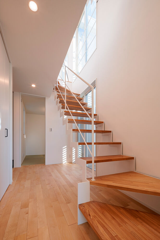 １０１０ｈｏｕｓｅ（安藤工務店） 【2000万円台/32坪/間取図有/中庭】プライバシーの確保×開放感を両立。中庭を囲うコの字型のコートハウスの建築実例画像5