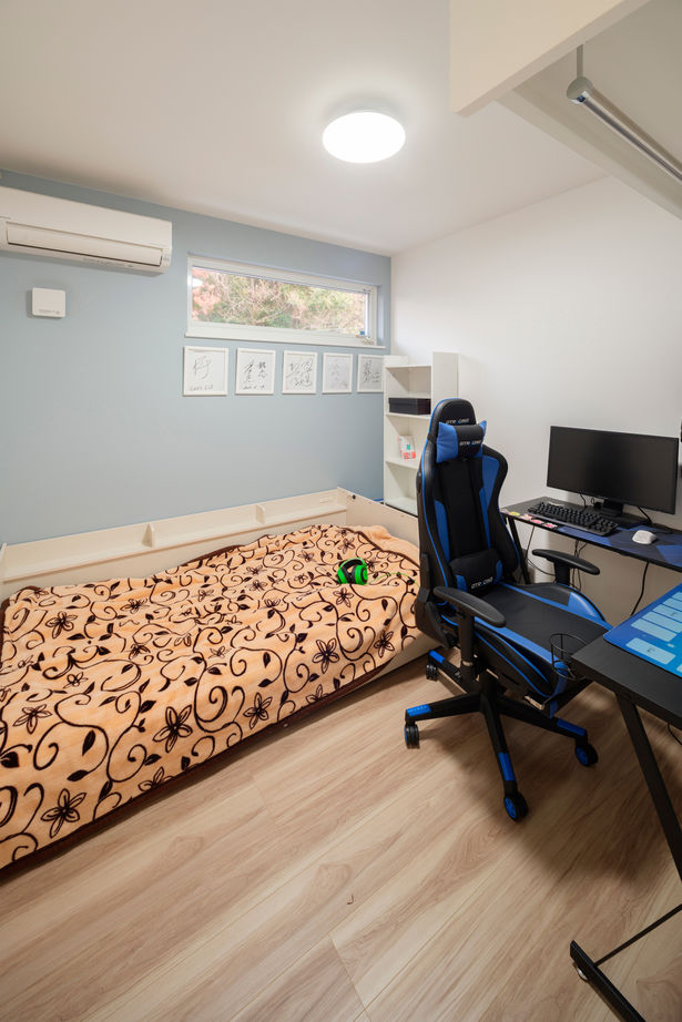 KEIJI一級建築士事務所 【京都市・2000万円台・間取り図・30坪台】スキップフロアを利用したおしゃれな書斎と家事がラクになる動線の建築実例画像11