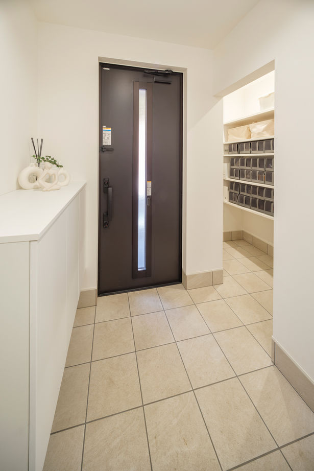 KEIJI一級建築士事務所 【京都市・2000万円台・間取り図・30坪台】スキップフロアを利用したおしゃれな書斎と家事がラクになる動線の建築実例画像15