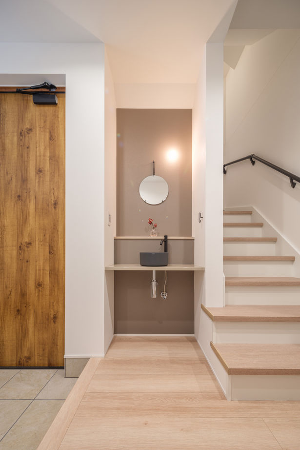 KEIJI一級建築士事務所 【京都・2階リビング・間取り図・2000万円台・30坪台】真っ白なアイランドキッチンで家事ラク仕様の住まいの建築実例画像5