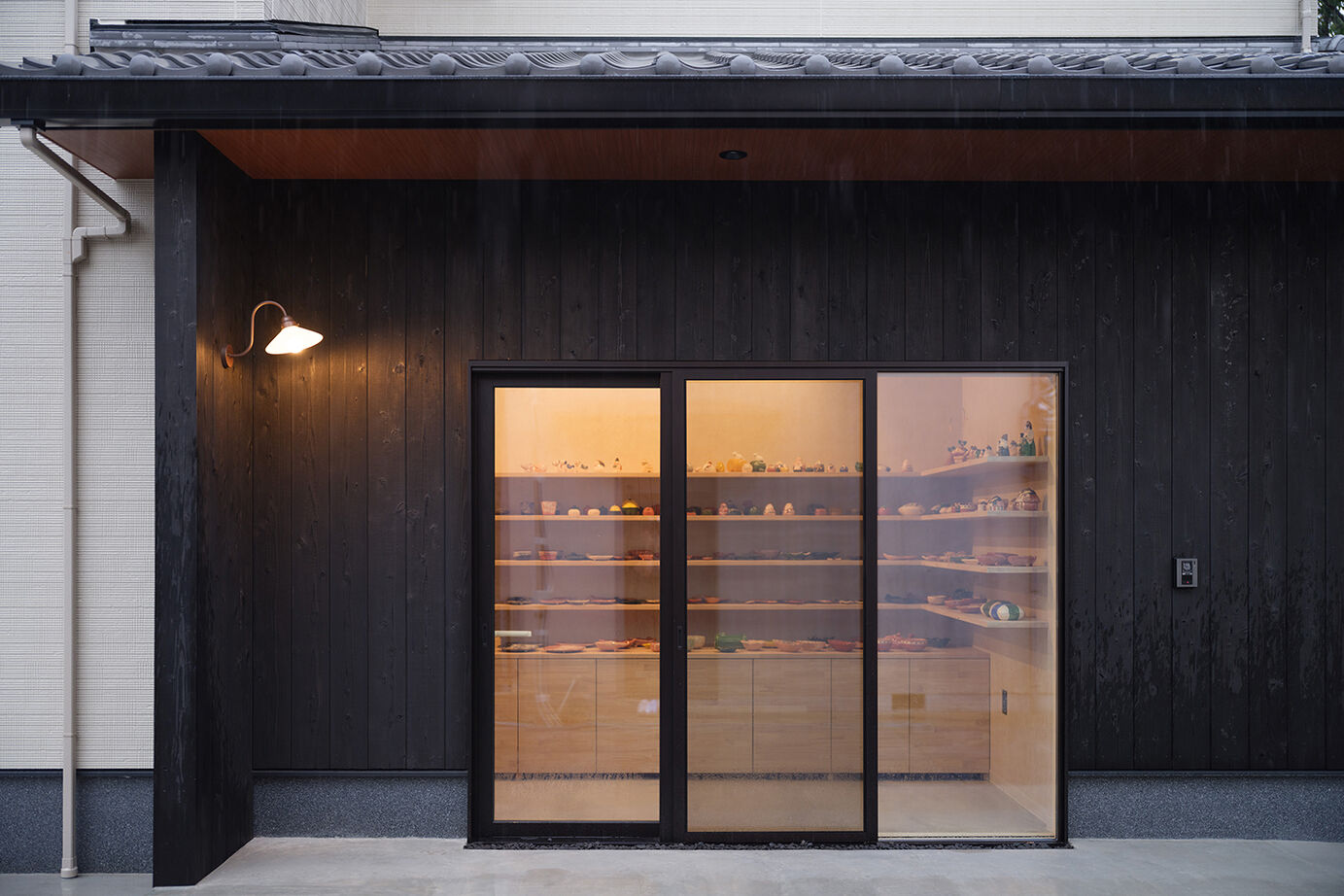 KEIJI一級建築士事務所 【W断熱・2階LDK・4000万円台・50坪台・二世帯住宅】天井梁を工夫 愛猫も子どもものびのびアトリエのある家の建築実例画像19