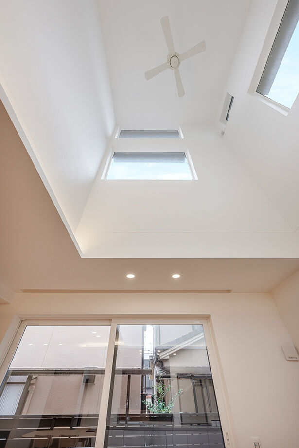 KEIJI一級建築士事務所 【W断熱・間取り図・2000万円台・28坪】夏涼しく、冬は暖か。吹き抜け大空間で、子育て家族も愛犬も快適にの建築実例画像4