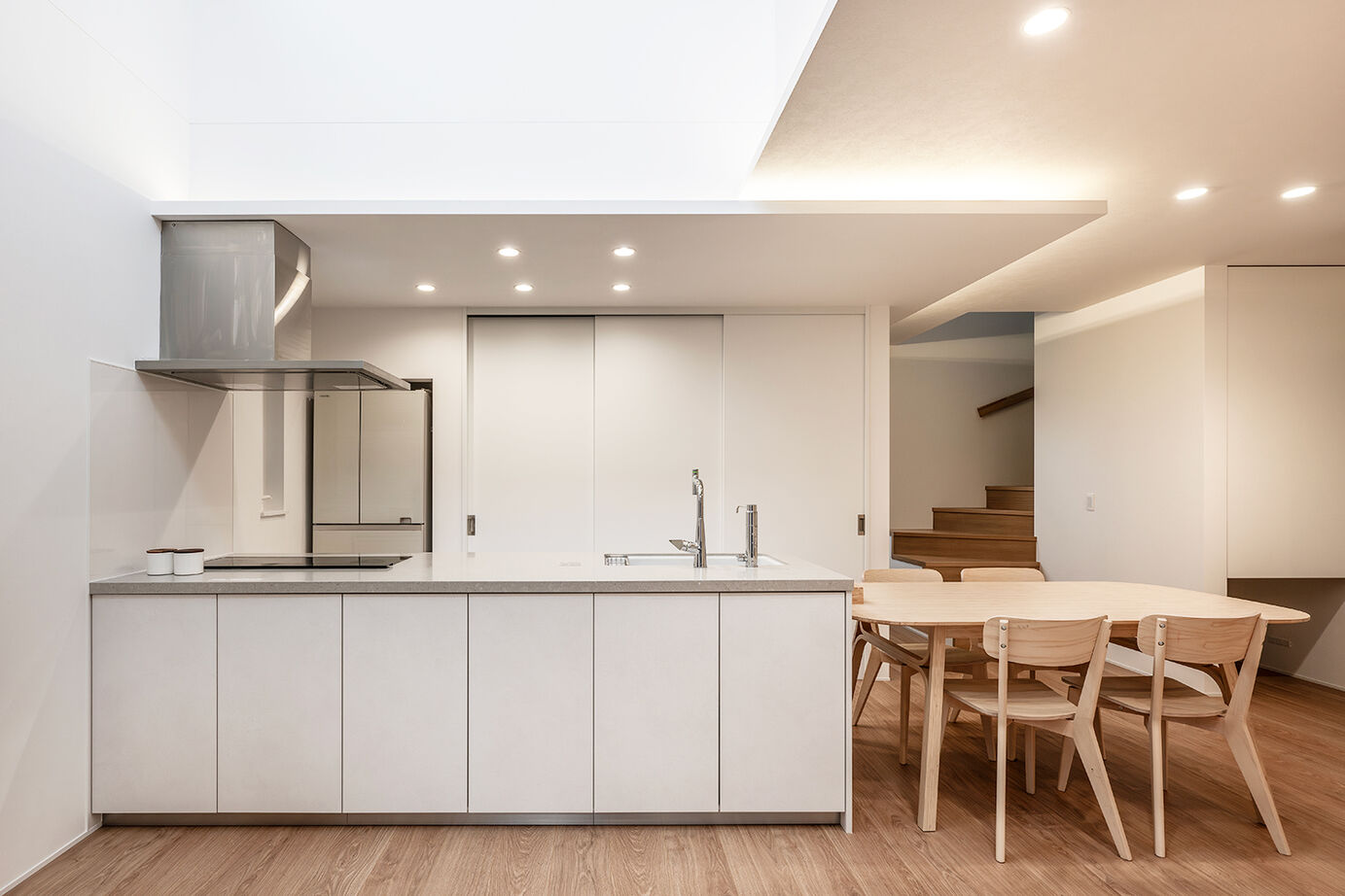 KEIJI一級建築士事務所 【W断熱・間取り図・2000万円台・28坪】夏涼しく、冬は暖か。吹き抜け大空間で、子育て家族も愛犬も快適にの建築実例画像8