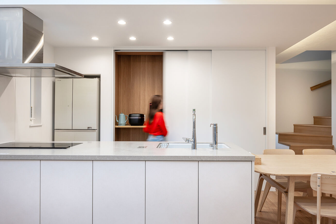 KEIJI一級建築士事務所 【W断熱・間取り図・2000万円台・28坪】夏涼しく、冬は暖か。吹き抜け大空間で、子育て家族も愛犬も快適にの建築実例画像9